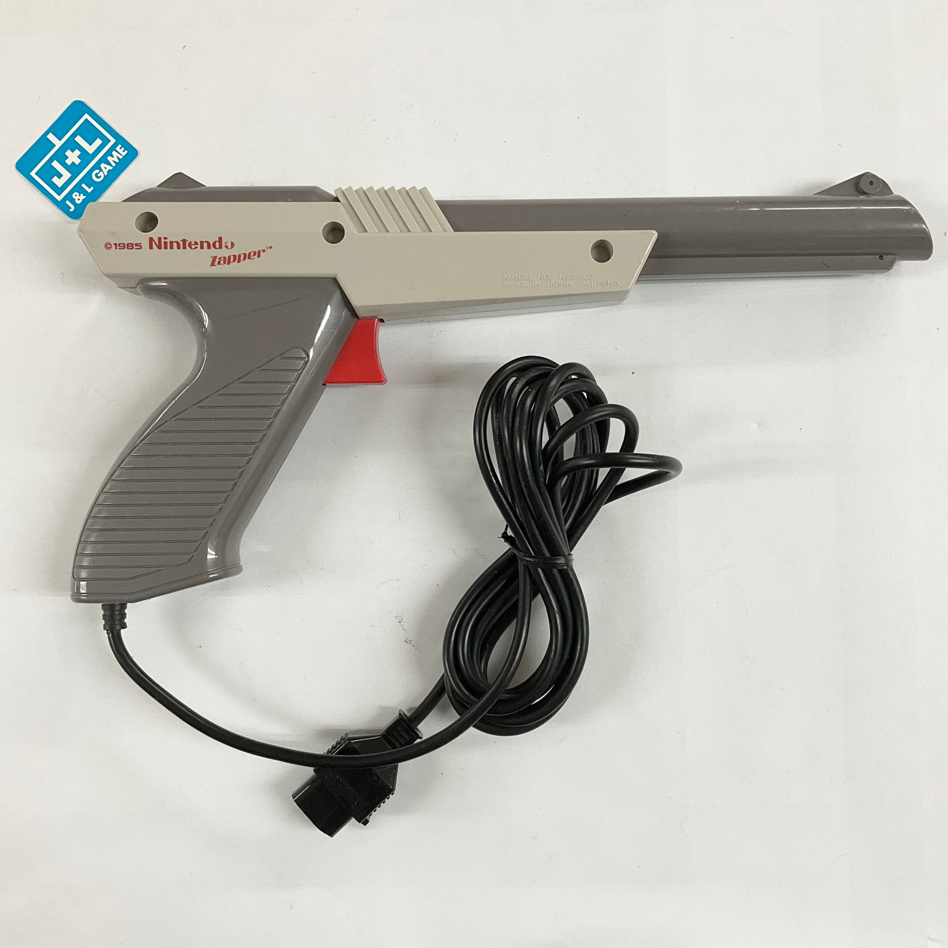 Duck newest Hunt w/1985 Nintendo Zapper for Nintendo NES