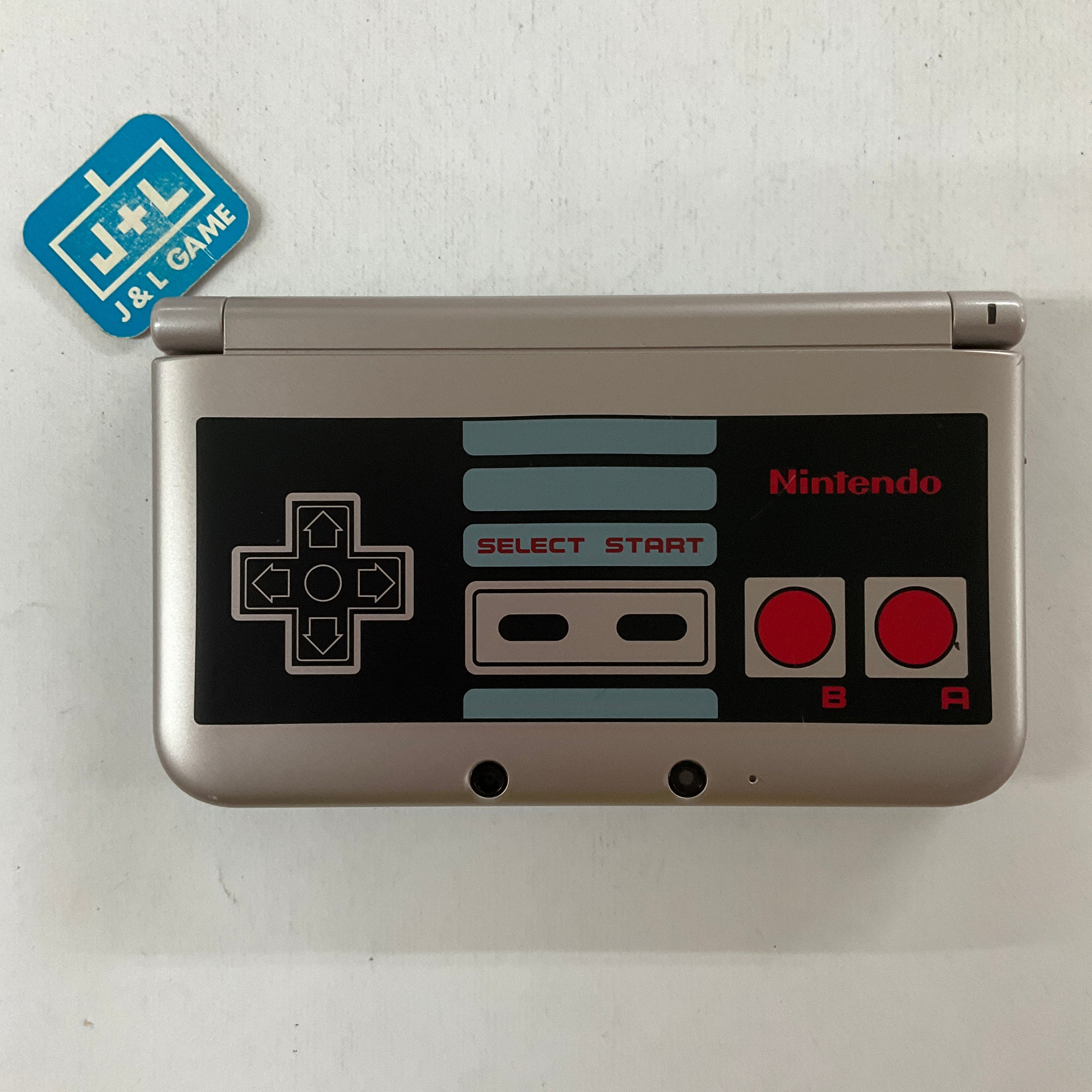 Nintendo 3DS XL NES Edition hot *BOX ONLY*